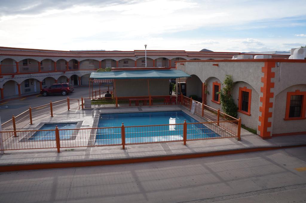 Hotel Sntenario Chihuahua Exterior photo